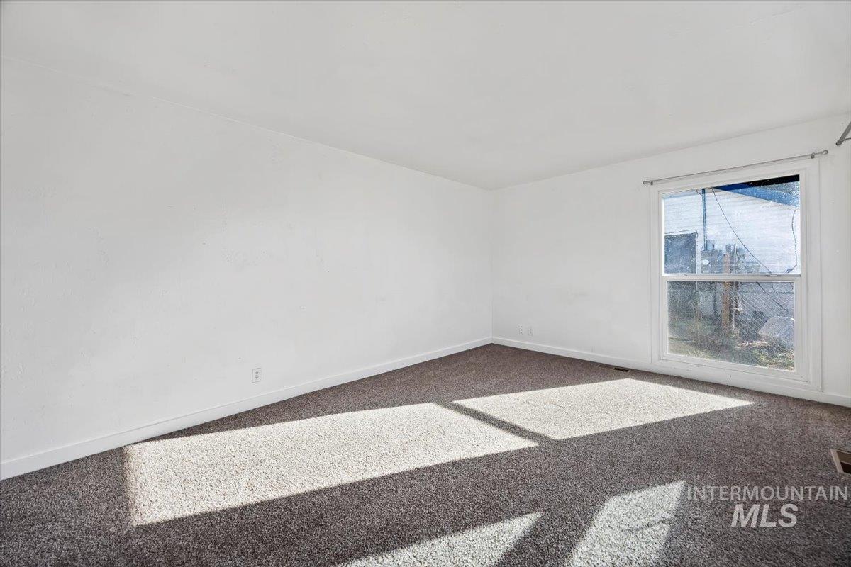 330 Monroe Street Property Photo 21