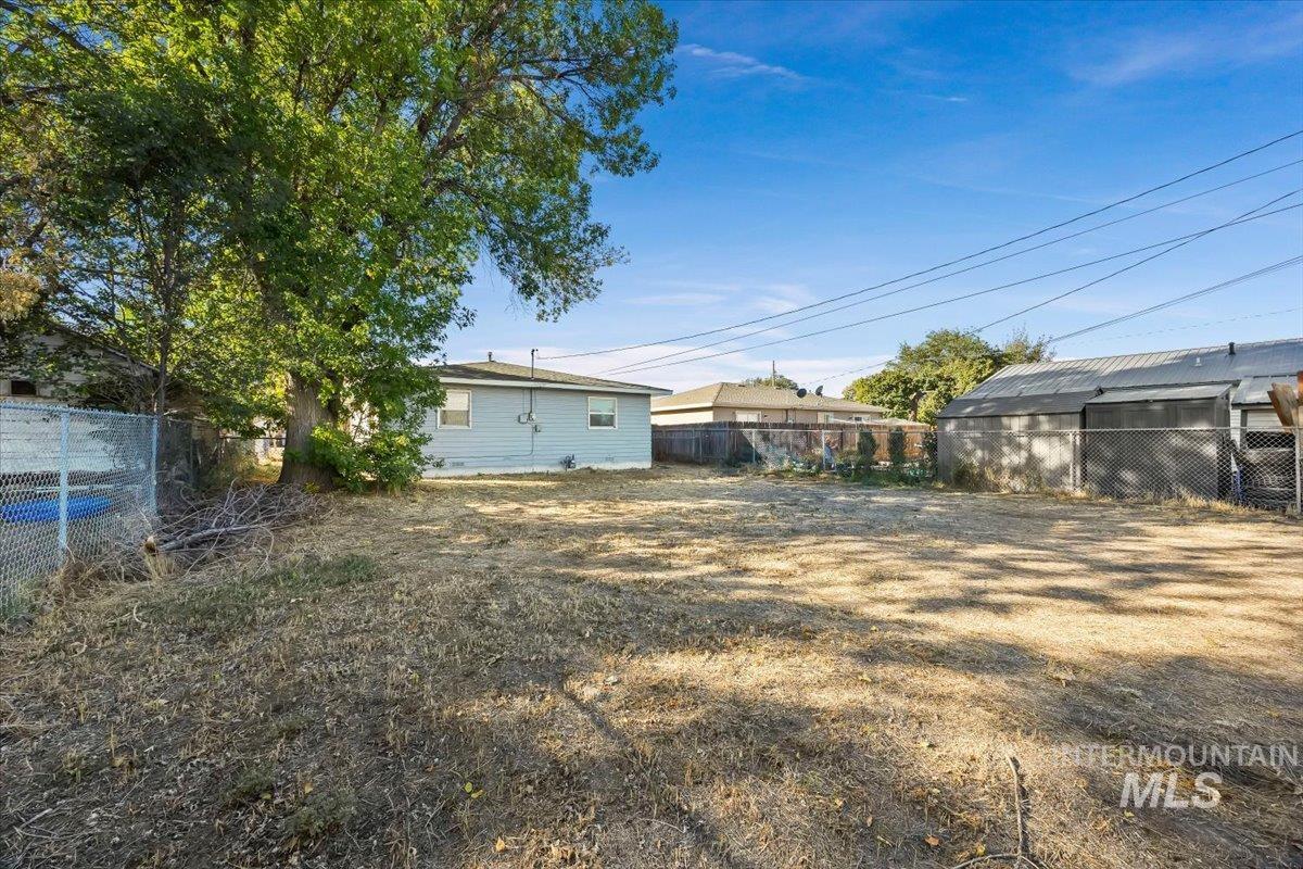 330 Monroe Street Property Photo 25