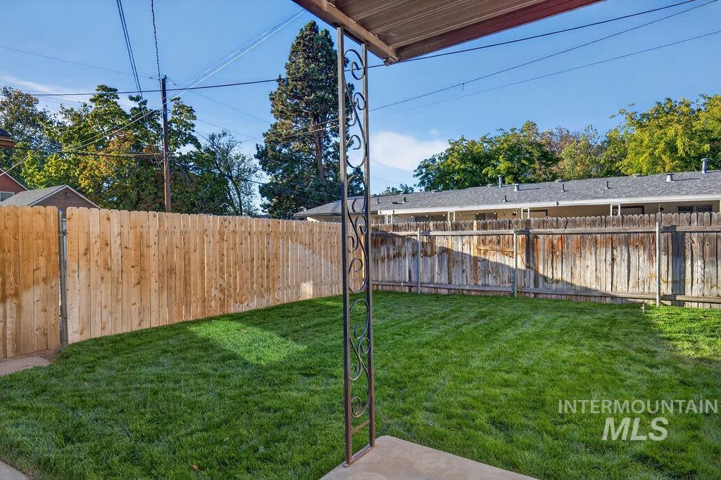 2025/2027 S Owyhee St. Property Photo 3