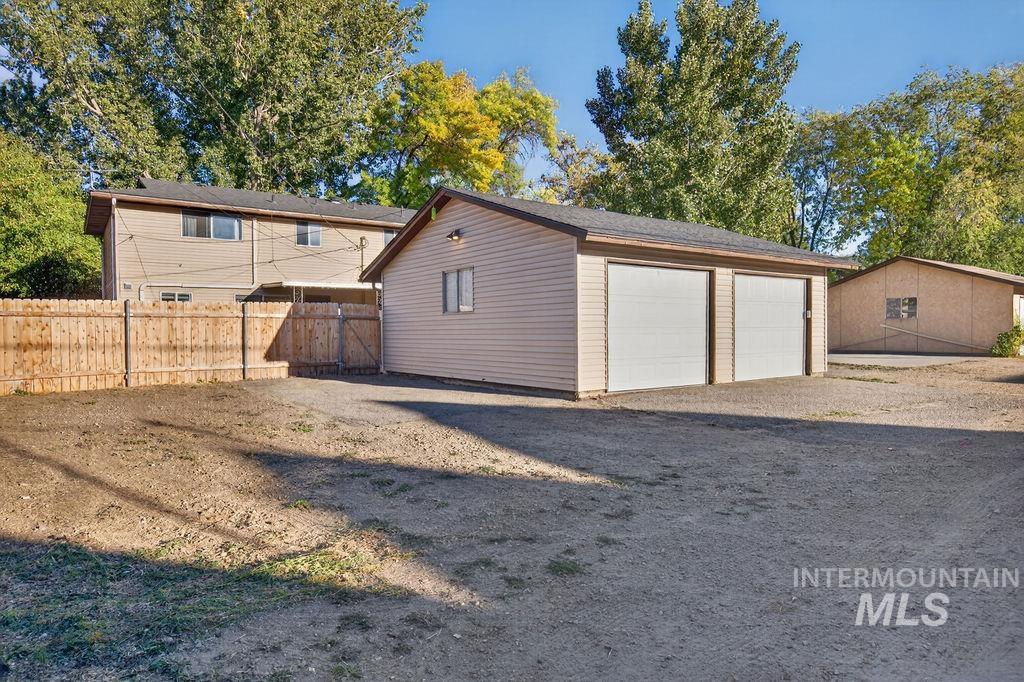 2025/2027 S Owyhee St. Property Photo 25