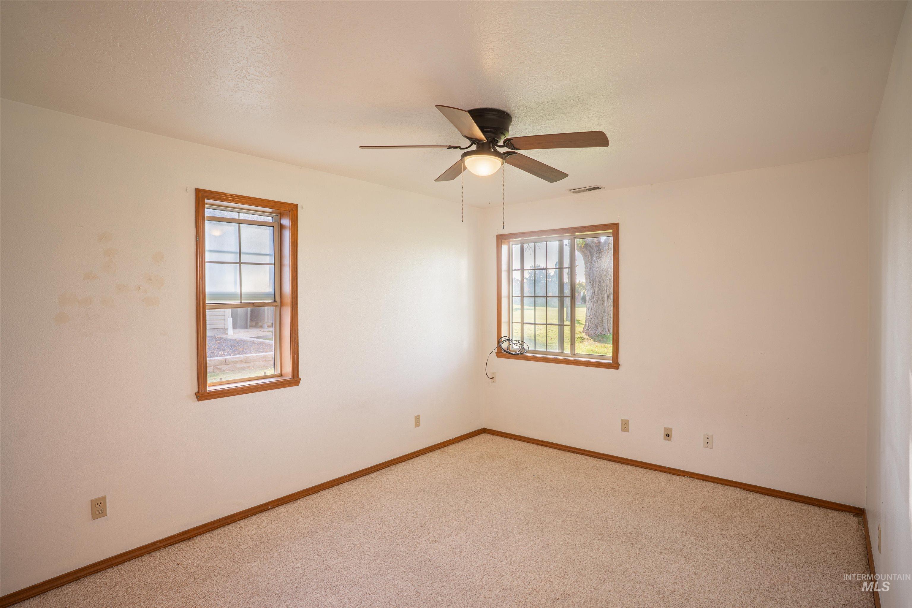 112 Seminole Cir Property Photo 11