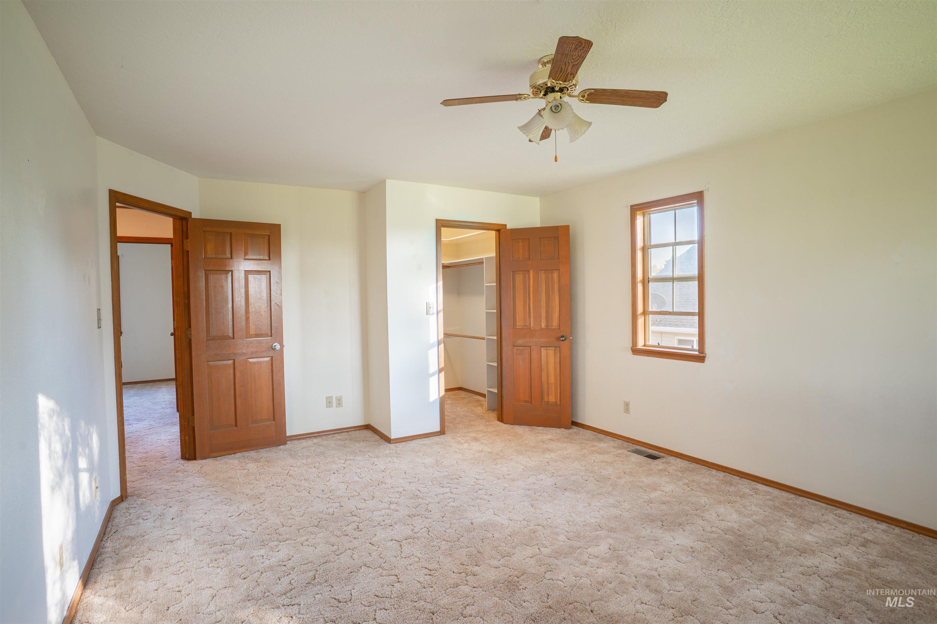 112 Seminole Cir Property Photo 17