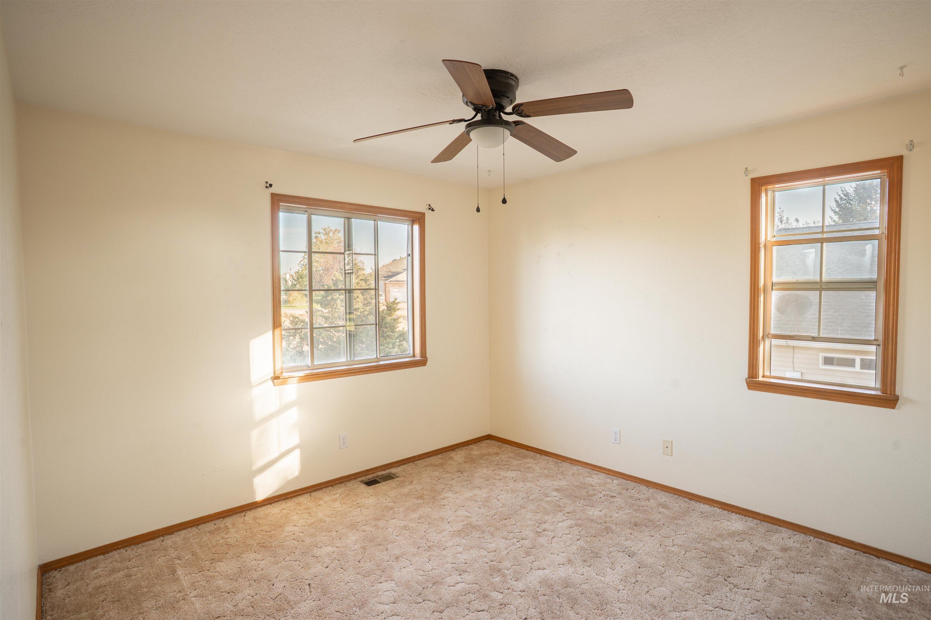 112 Seminole Cir Property Photo 20