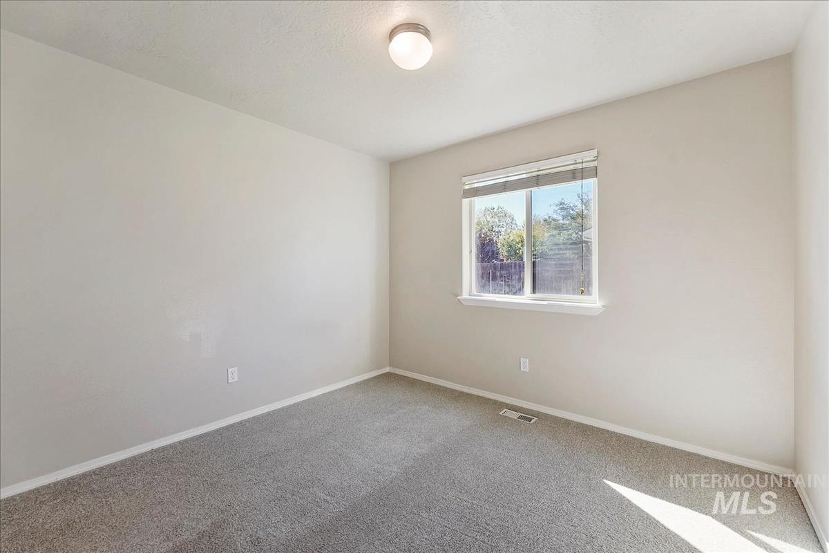 20535 Hancock Ave Property Photo 13