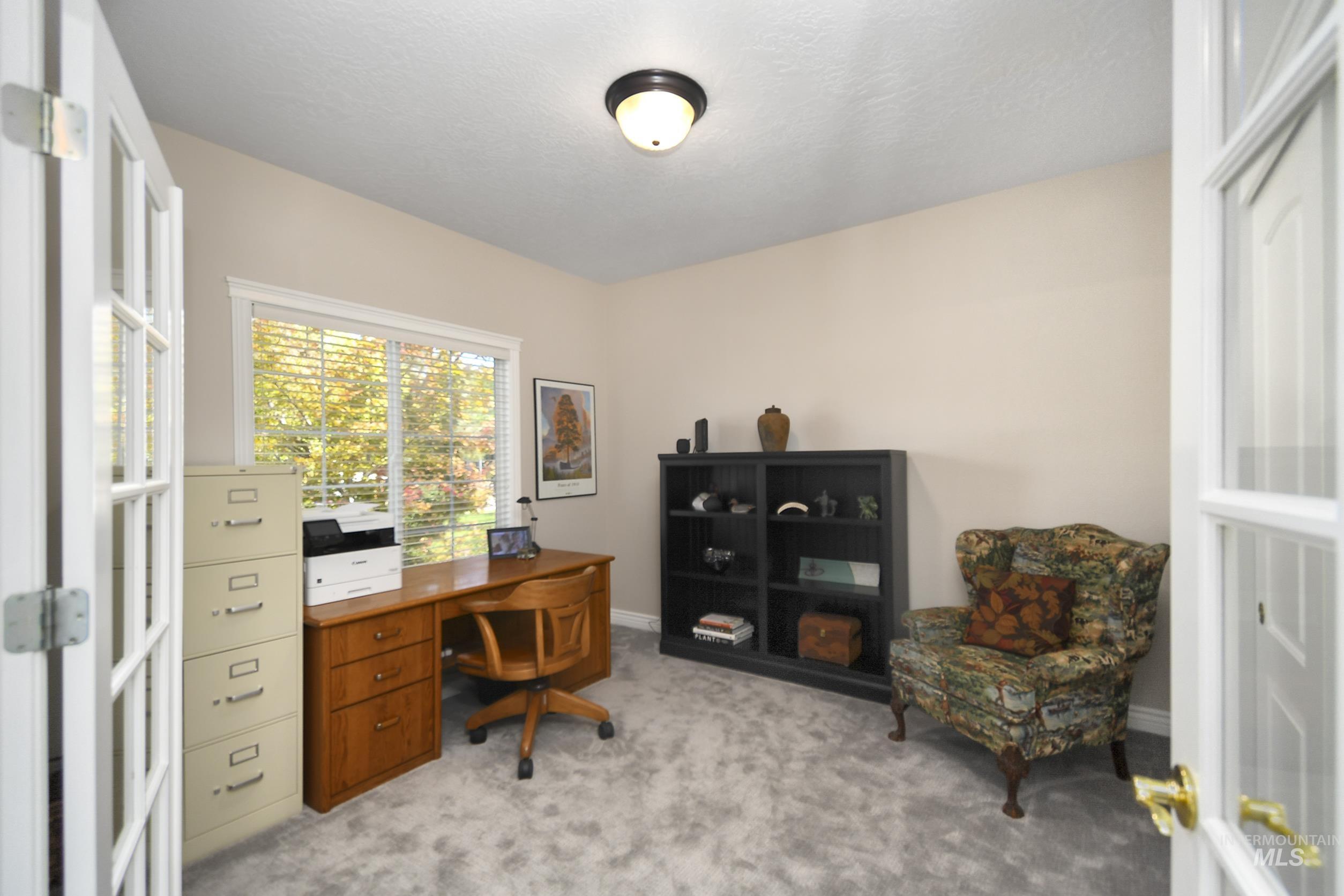 9001 Duck Lake Dr Property Photo 7