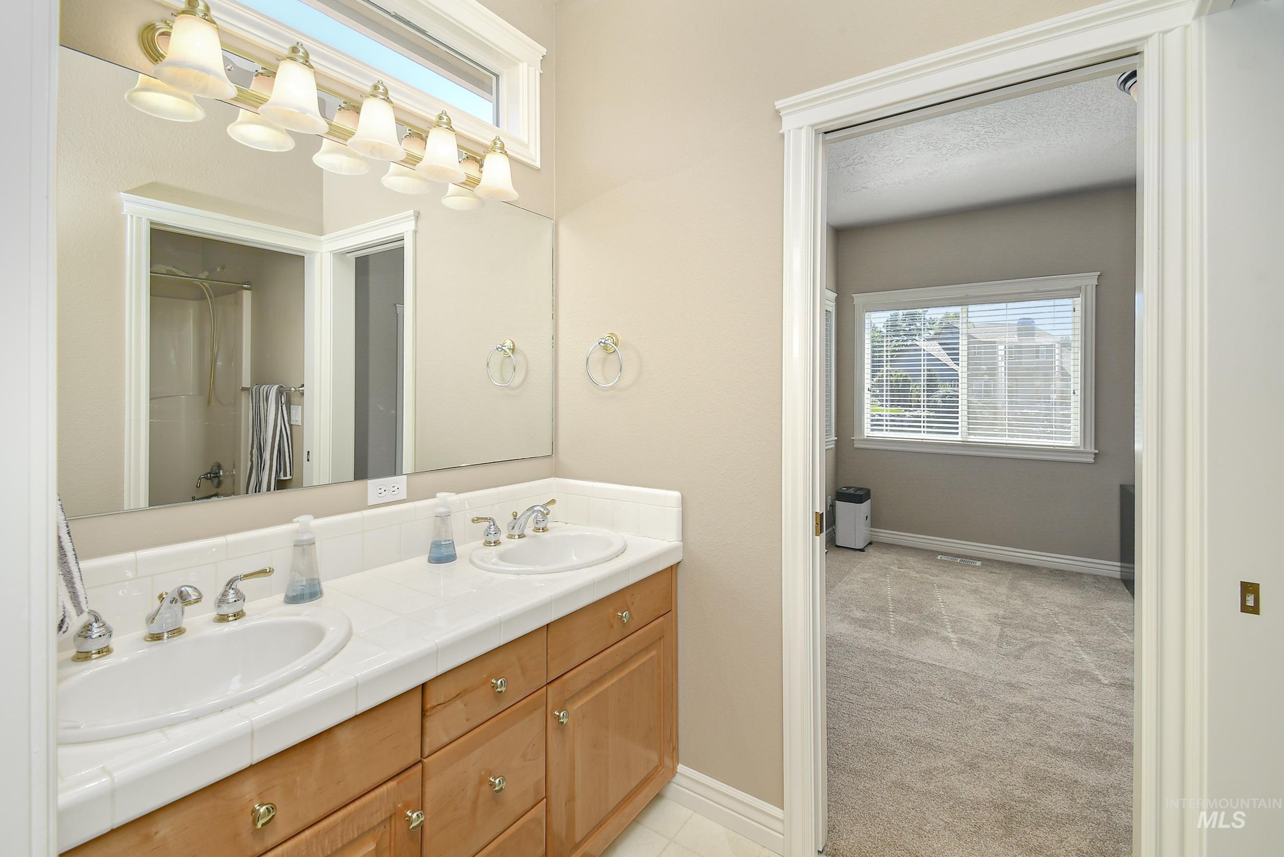 9001 Duck Lake Dr Property Photo 25