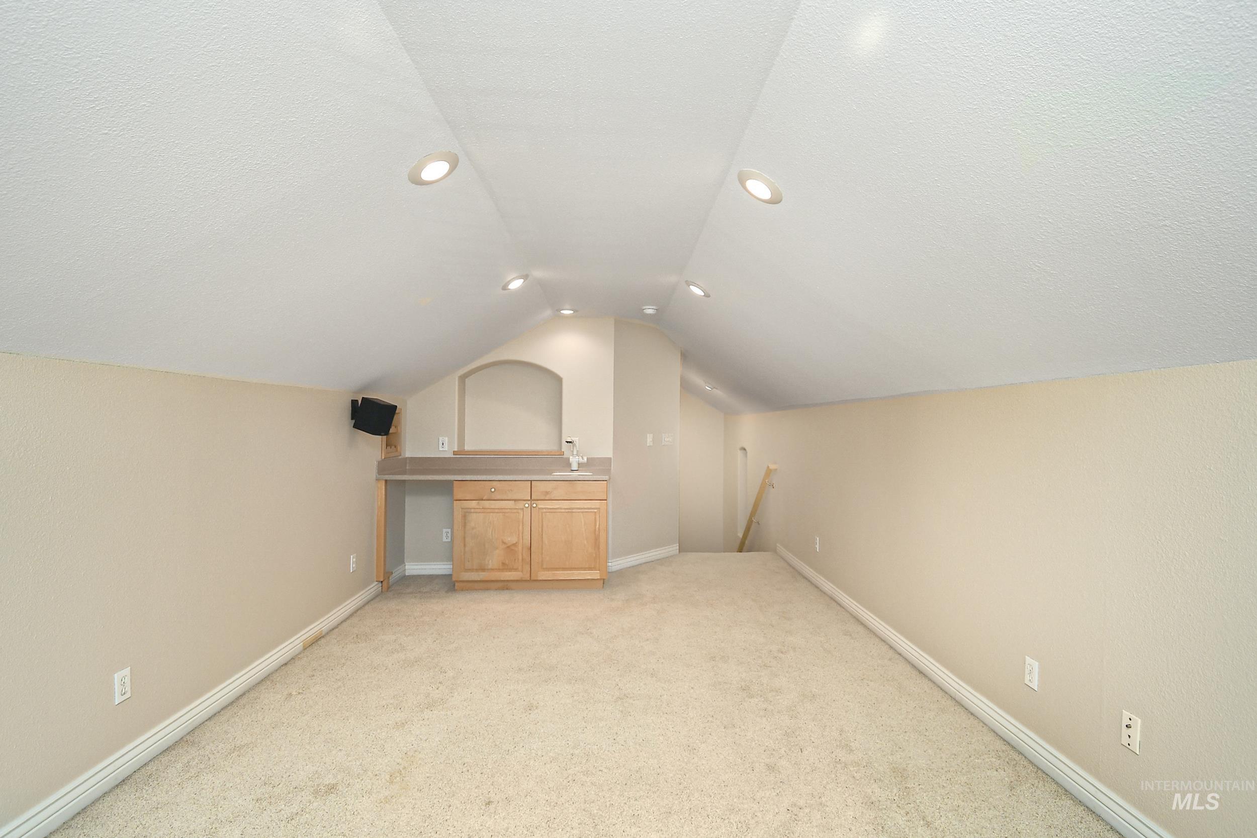9001 Duck Lake Dr Property Photo 38