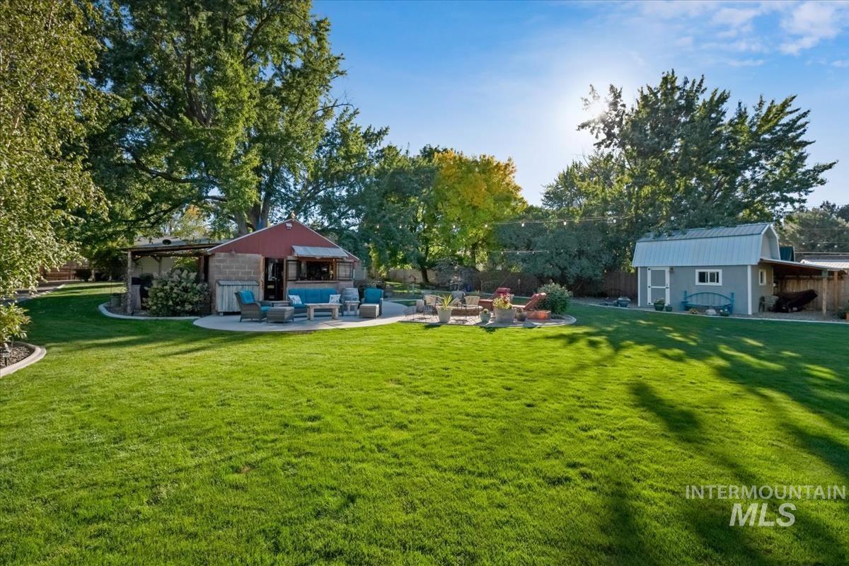 11520 W Edna St Property Photo 16