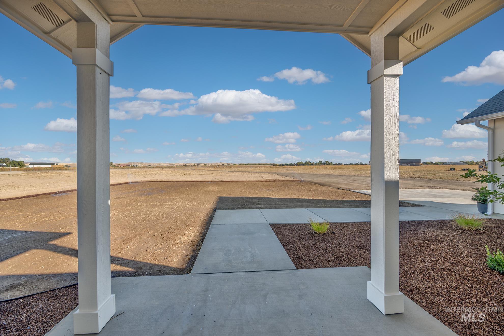 1371 Hansen Road Property Photo 3
