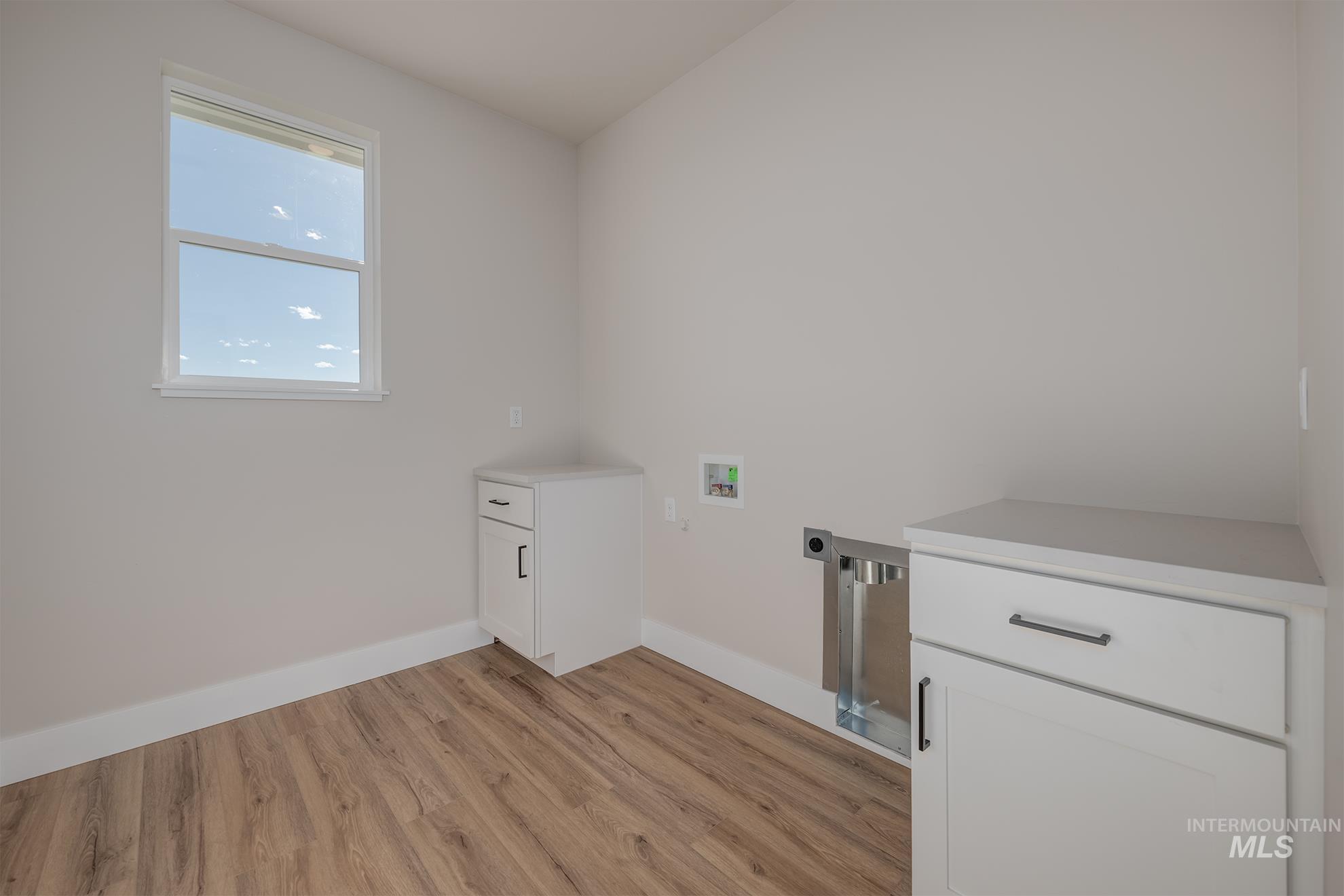 1371 Hansen Road Property Photo 30