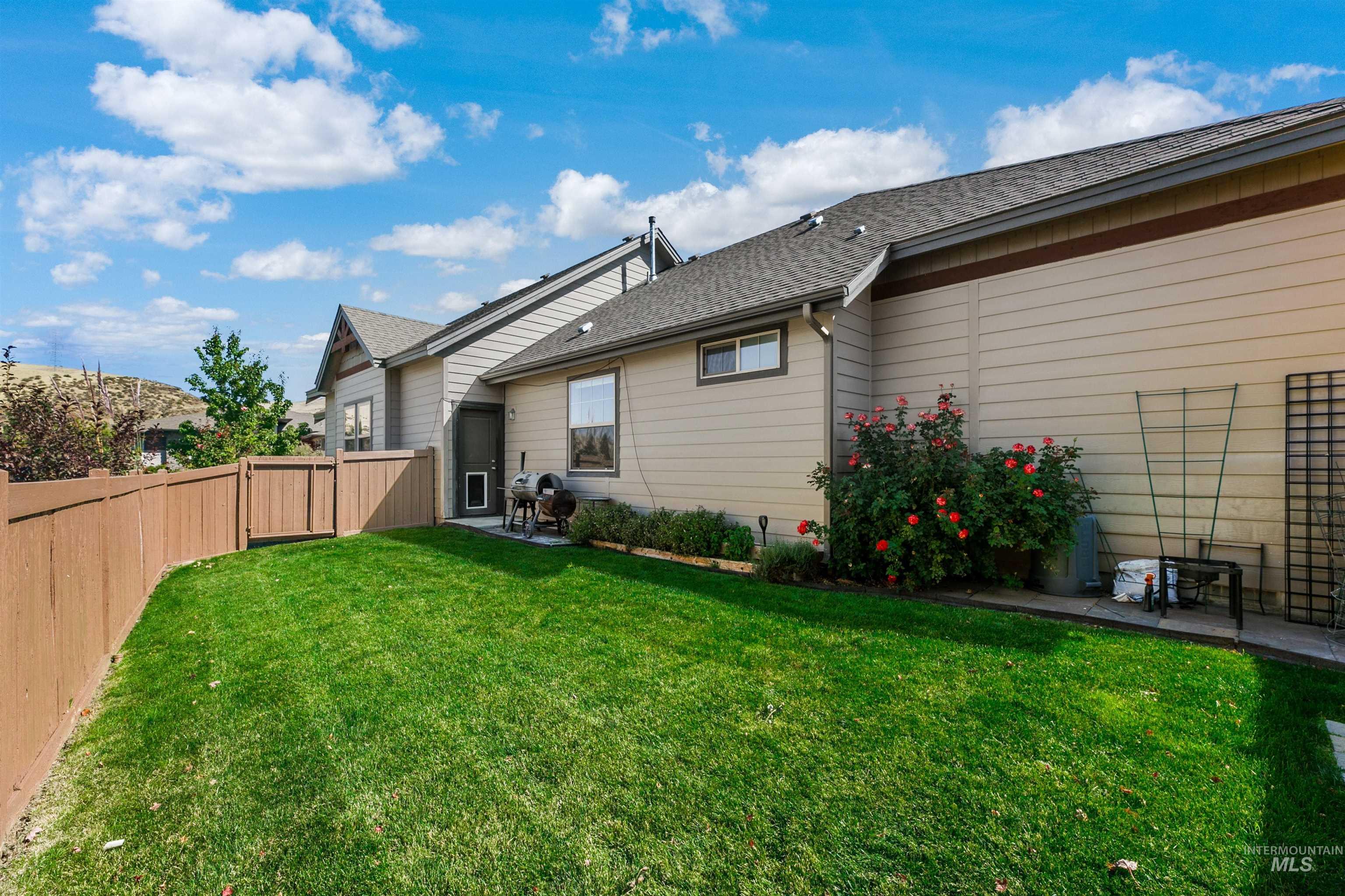 3833 Sage Creek Drive Property Photo 34