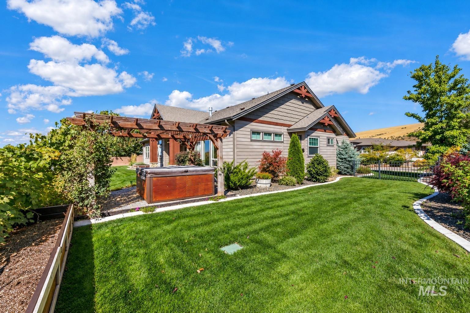 3833 Sage Creek Drive Property Photo 40