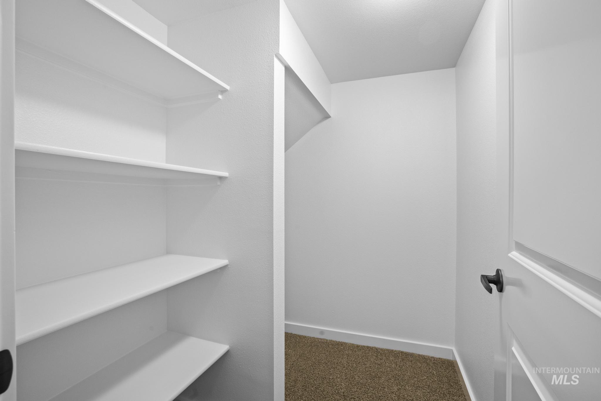 2286 S Gekeler Property Photo 30