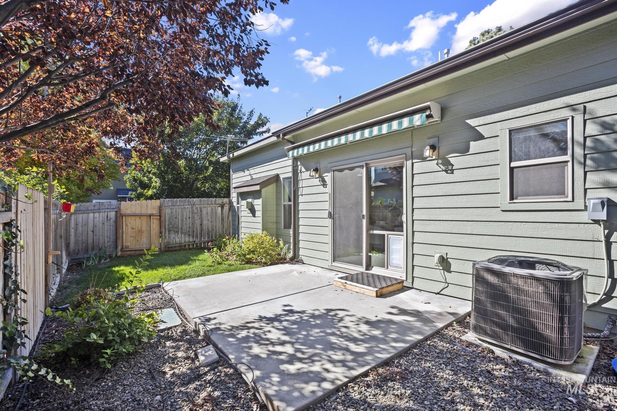 2286 S Gekeler Property Photo 33