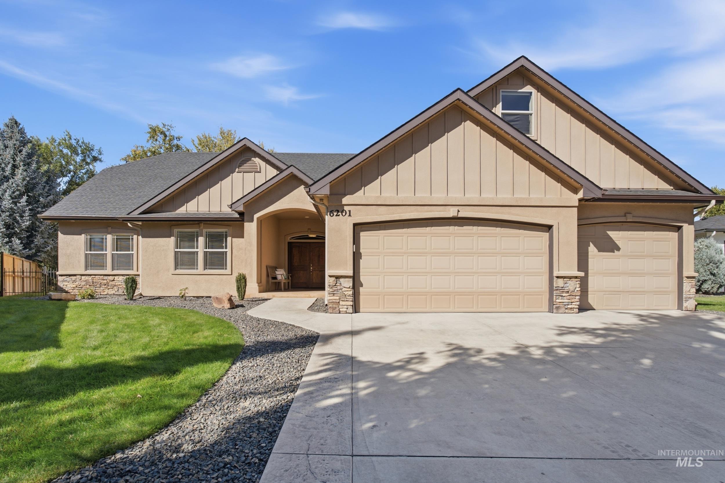 6201 N Cape Arago Place Property Photo 1