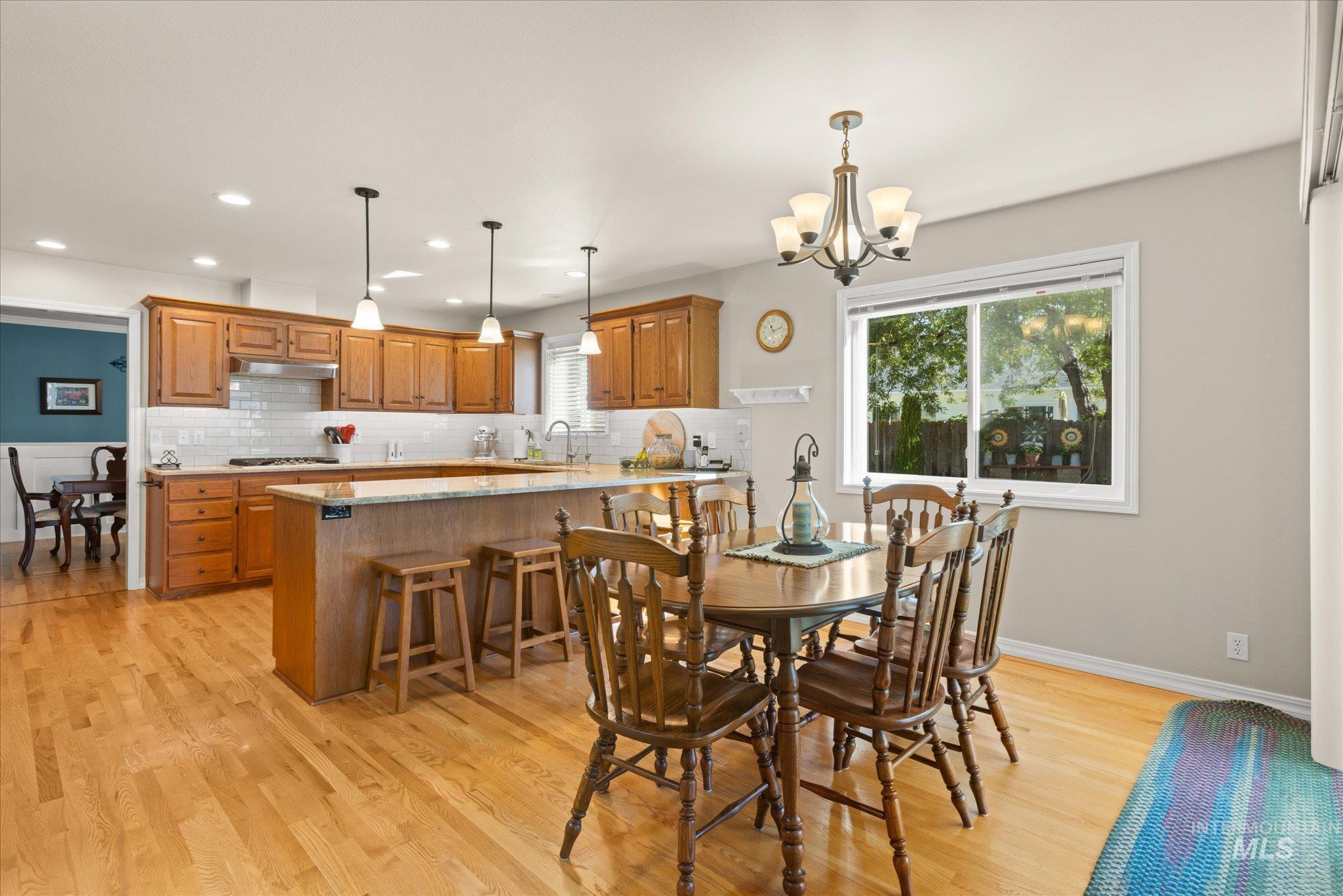 3373 N Summerfield Way Property Photo 10