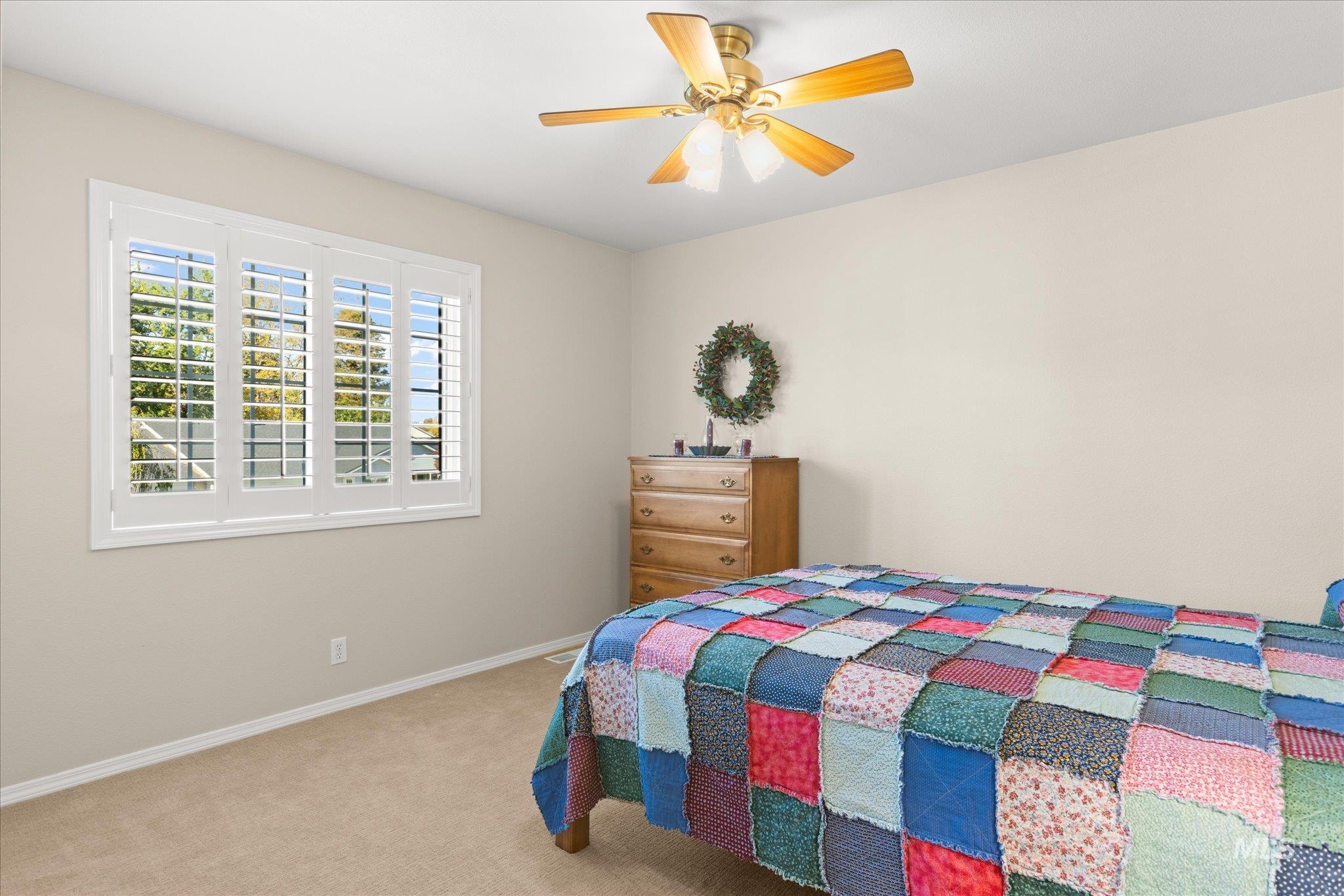 3373 N Summerfield Way Property Photo 28