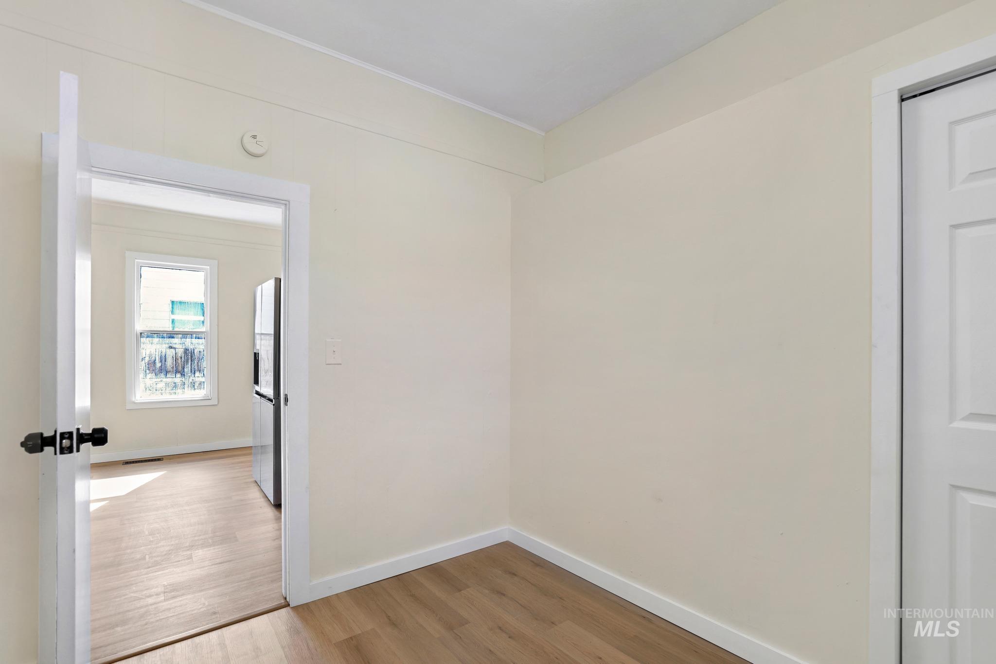 150 Adams St Property Photo 14