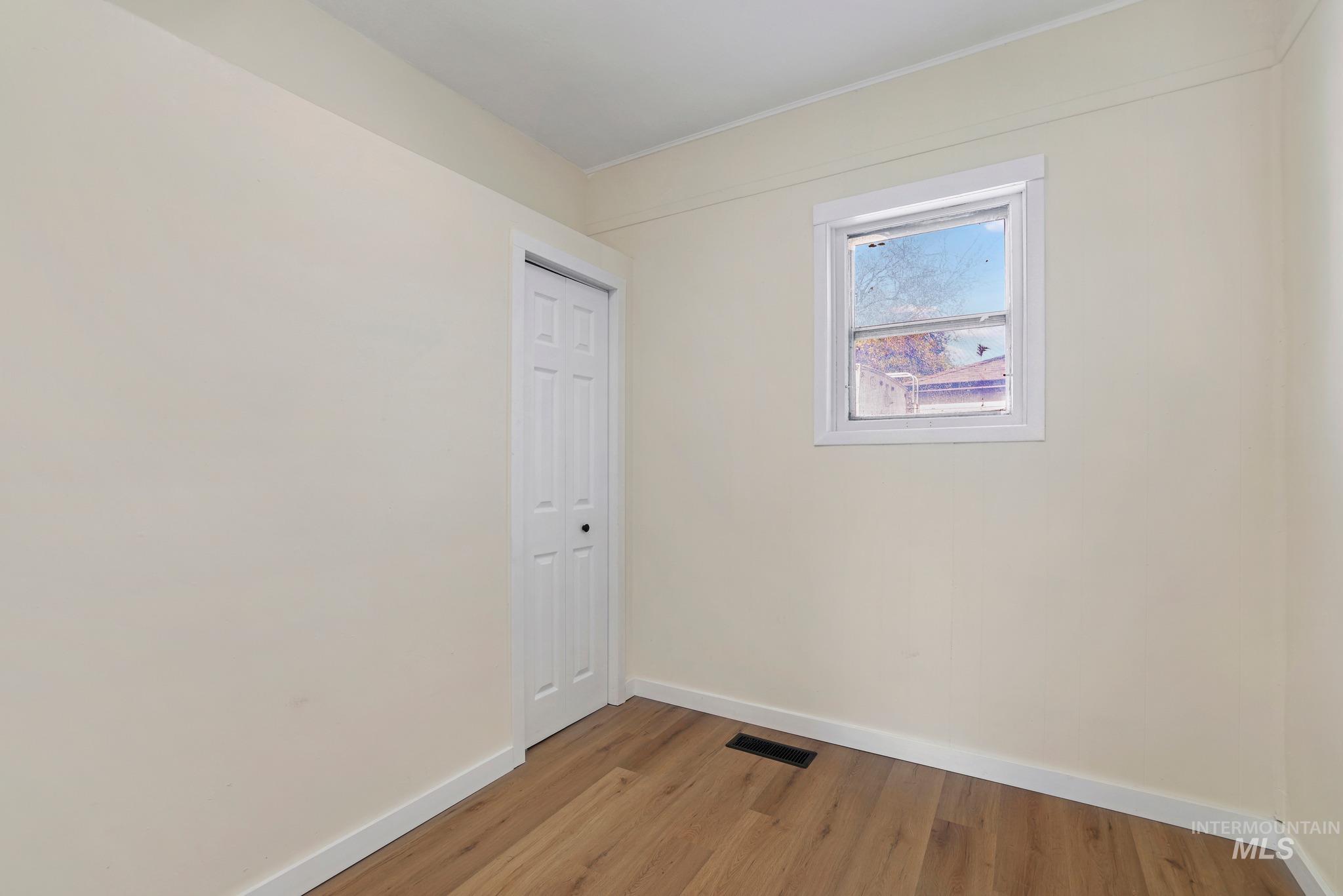 150 Adams St Property Photo 15