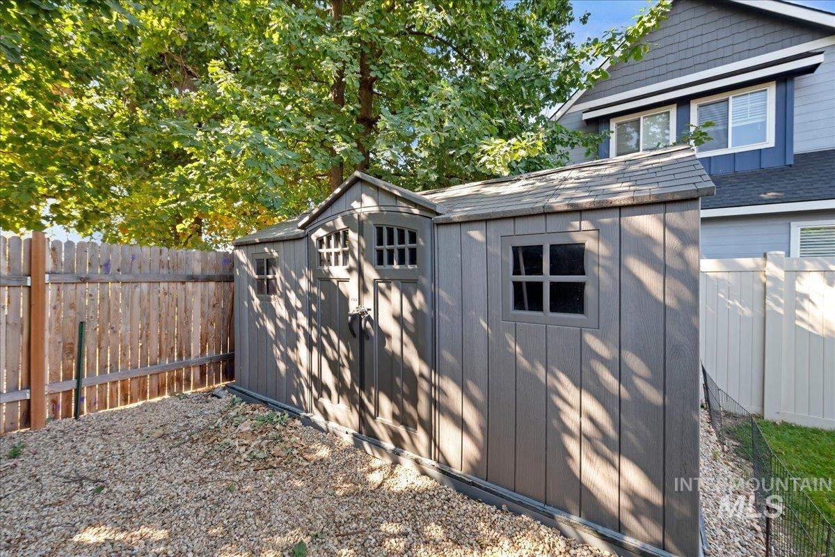 1303 N Ethridge Ln Property Photo 37