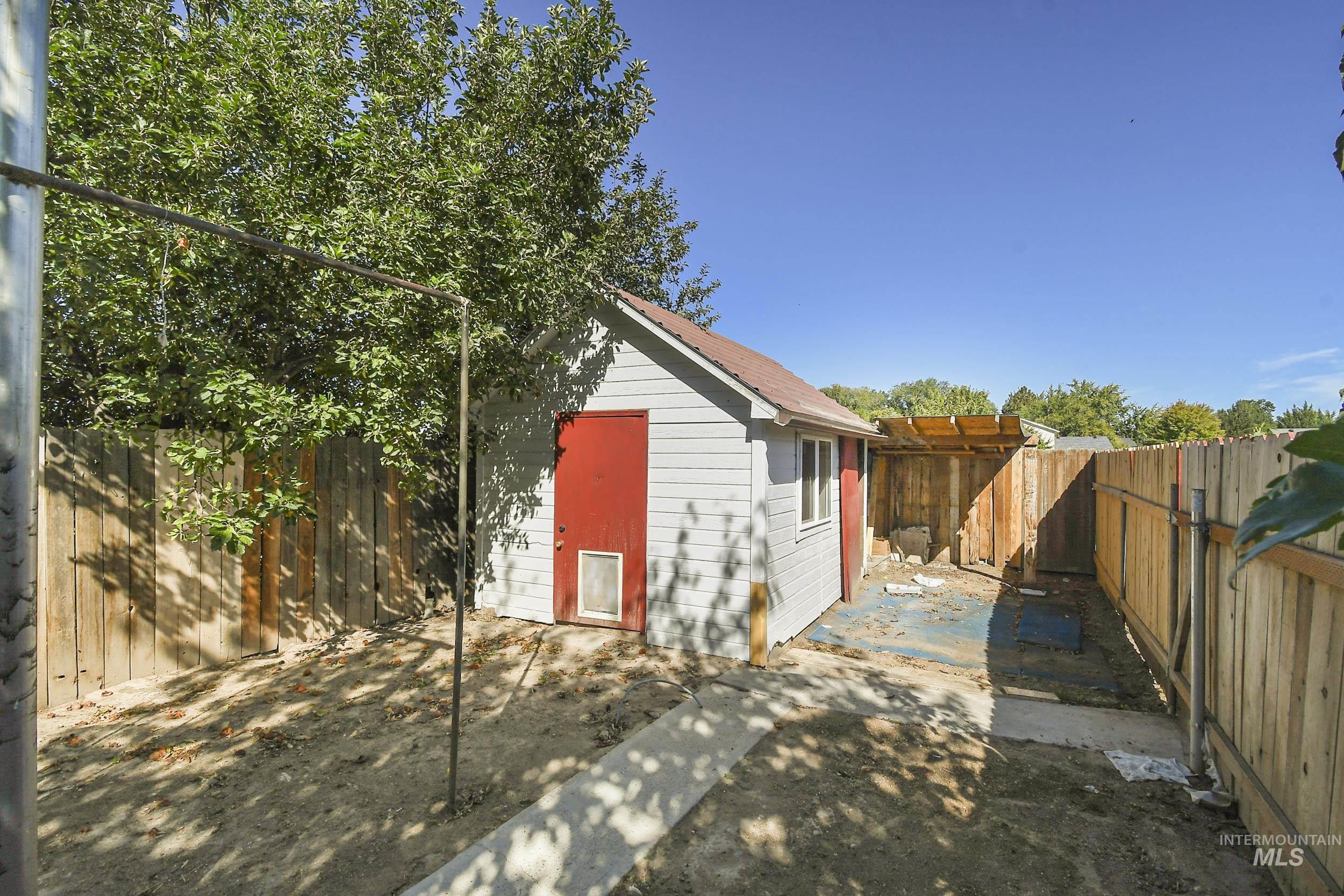 972 W Broadway Ave Property Photo 30