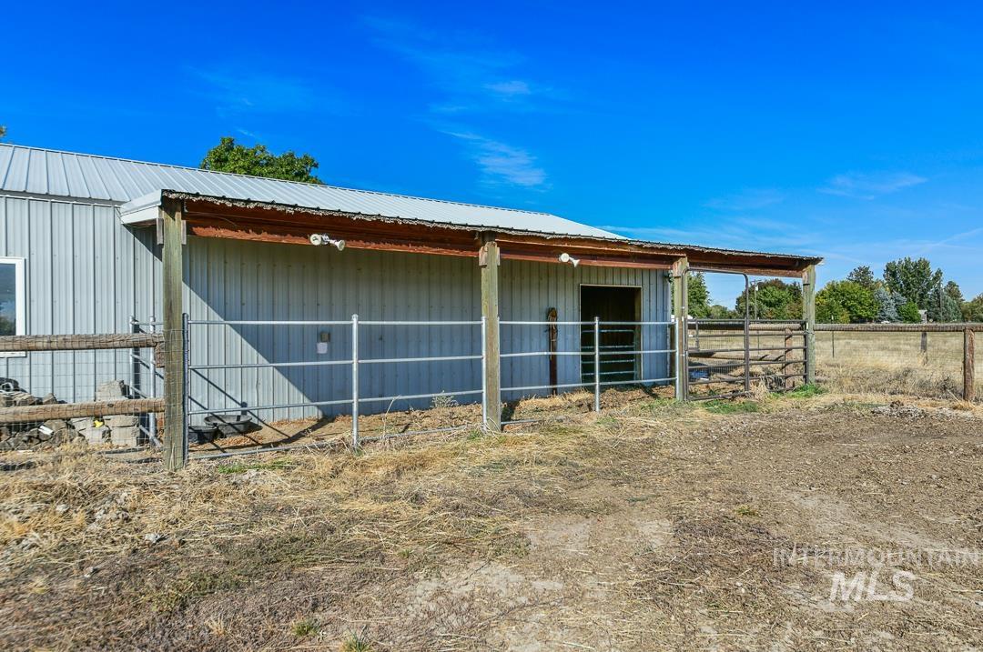 2370 Mesa Ave. Property Photo 10
