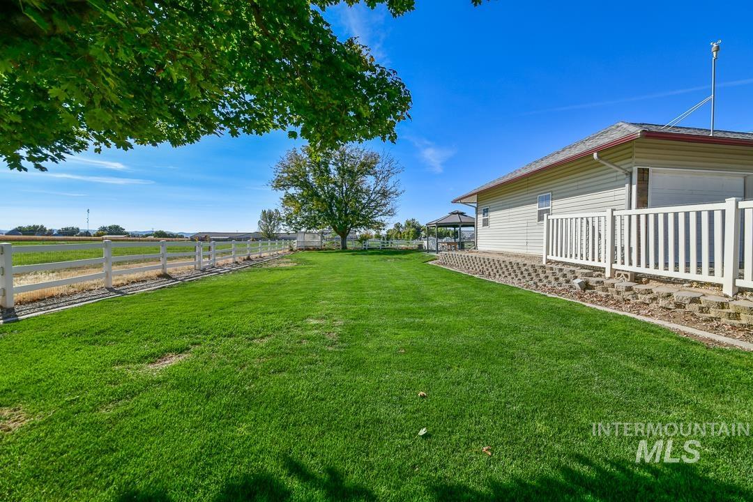 2370 Mesa Ave. Property Photo 12