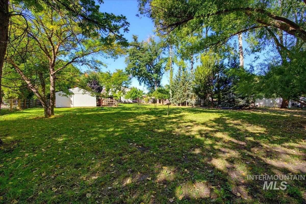 3718 N Collister Dr. Property Photo 10