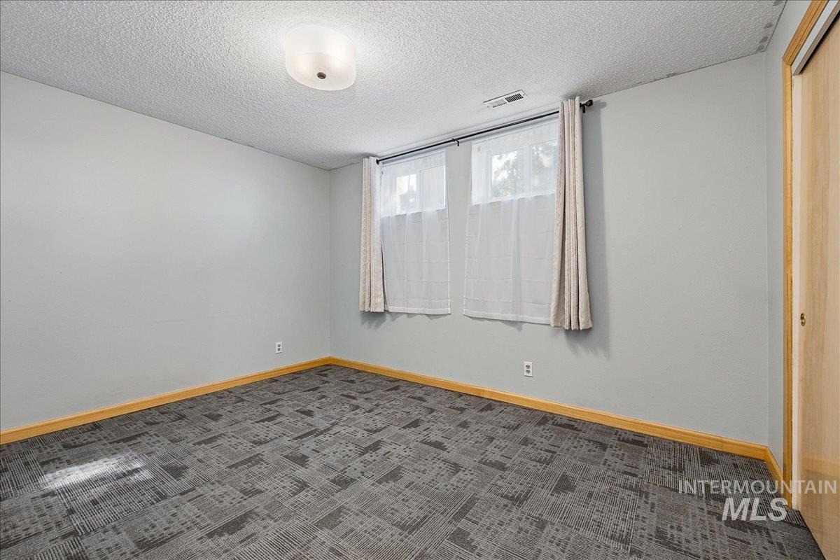 7226 W Cedarwood Dr. Property Photo 27
