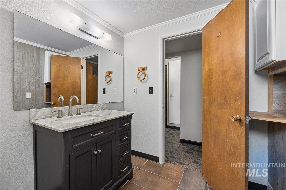 7226 W Cedarwood Dr. Property Photo 29