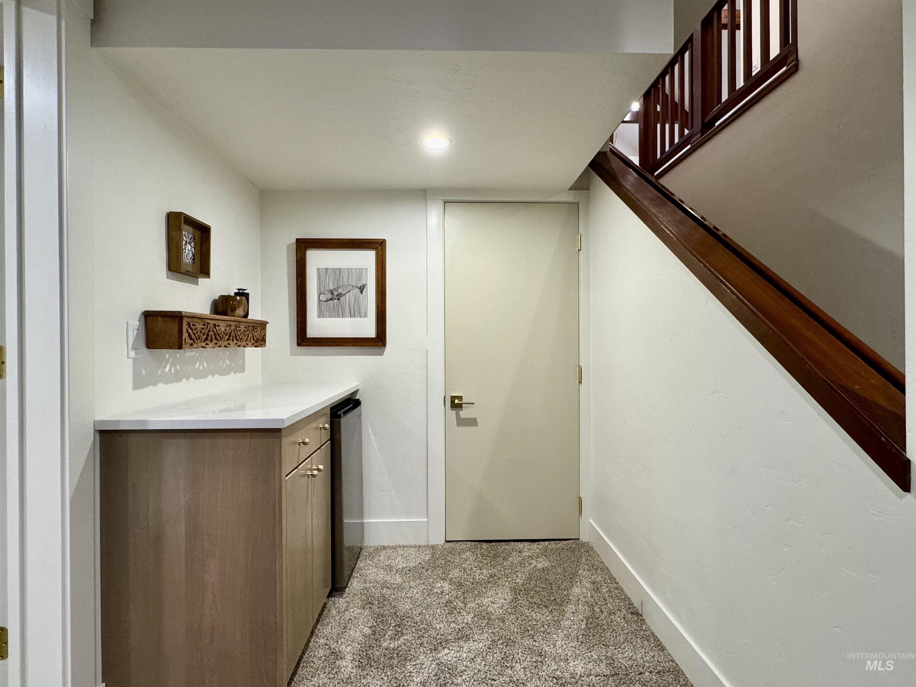 655 E Kingsford Property Photo 32