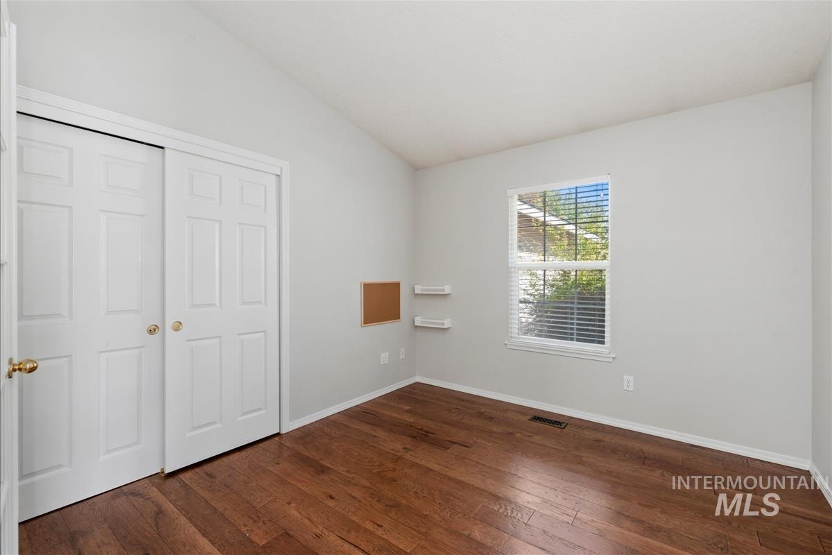 5417 N Hertford Way Property Photo 14