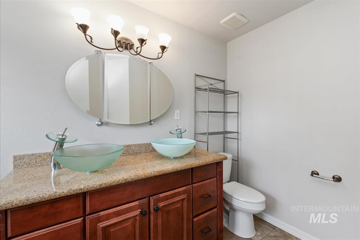5417 N Hertford Way Property Photo 20