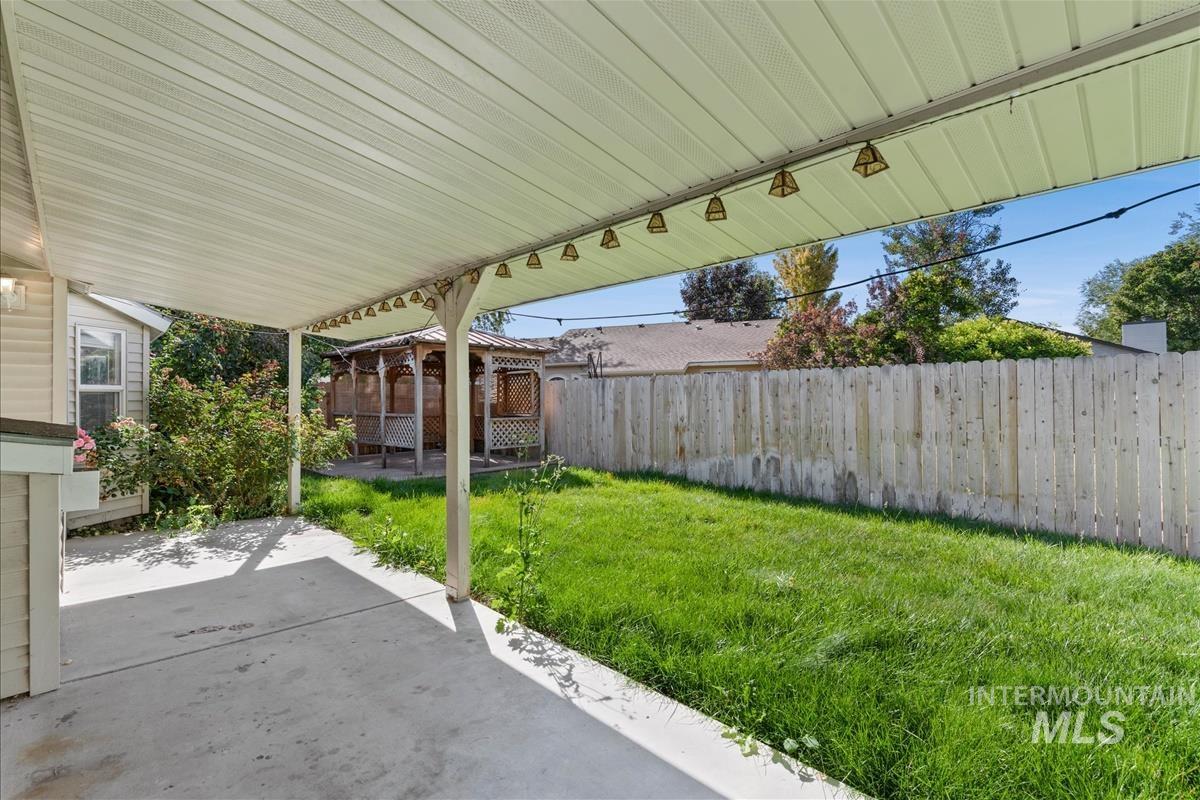 5417 N Hertford Way Property Photo 26