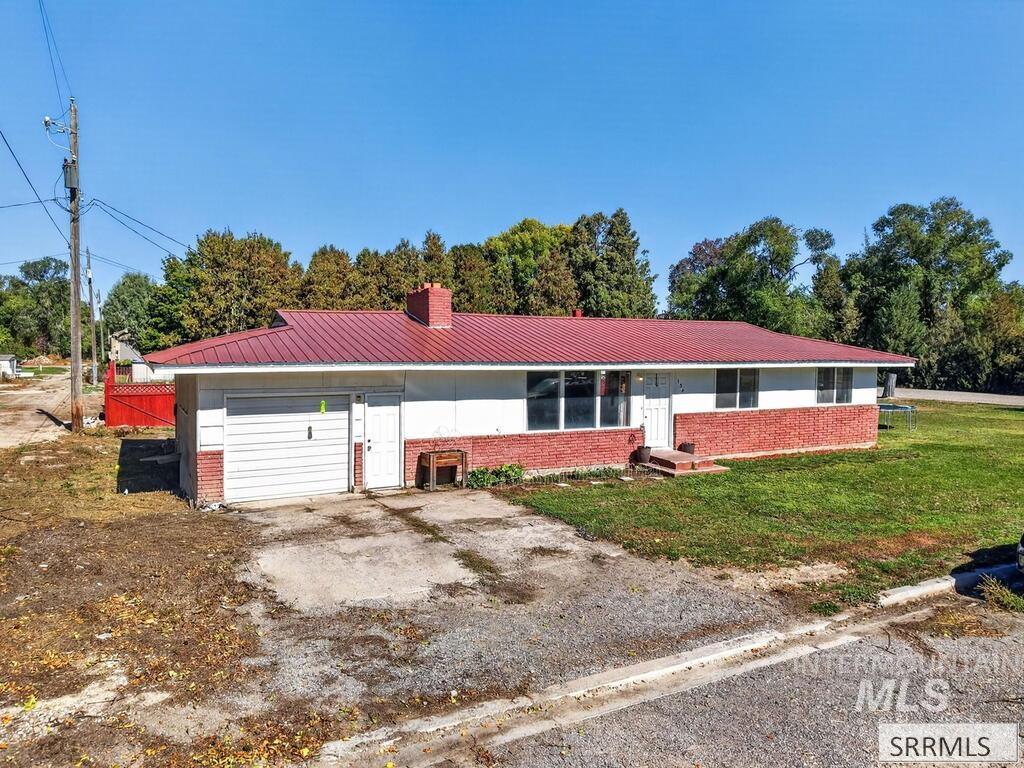 134 W Bingham Avenue Property Photo 1