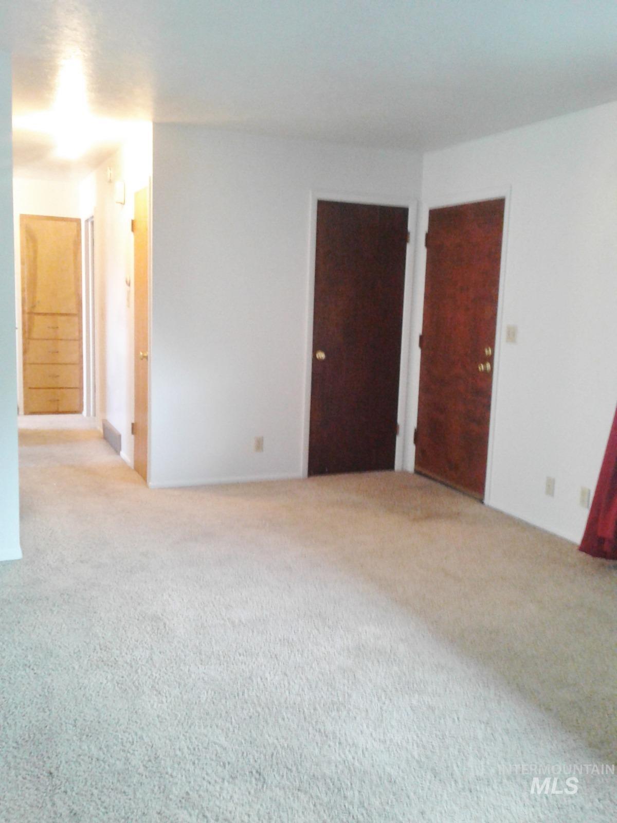 608-610-612 Fillmore Street Property Photo 4