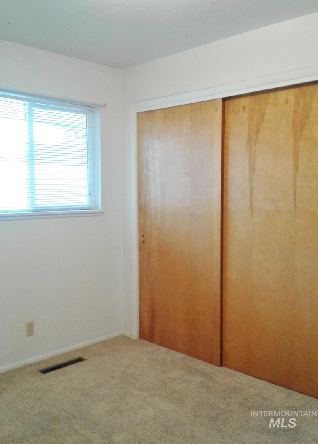 608-610-612 Fillmore Street Property Photo 10