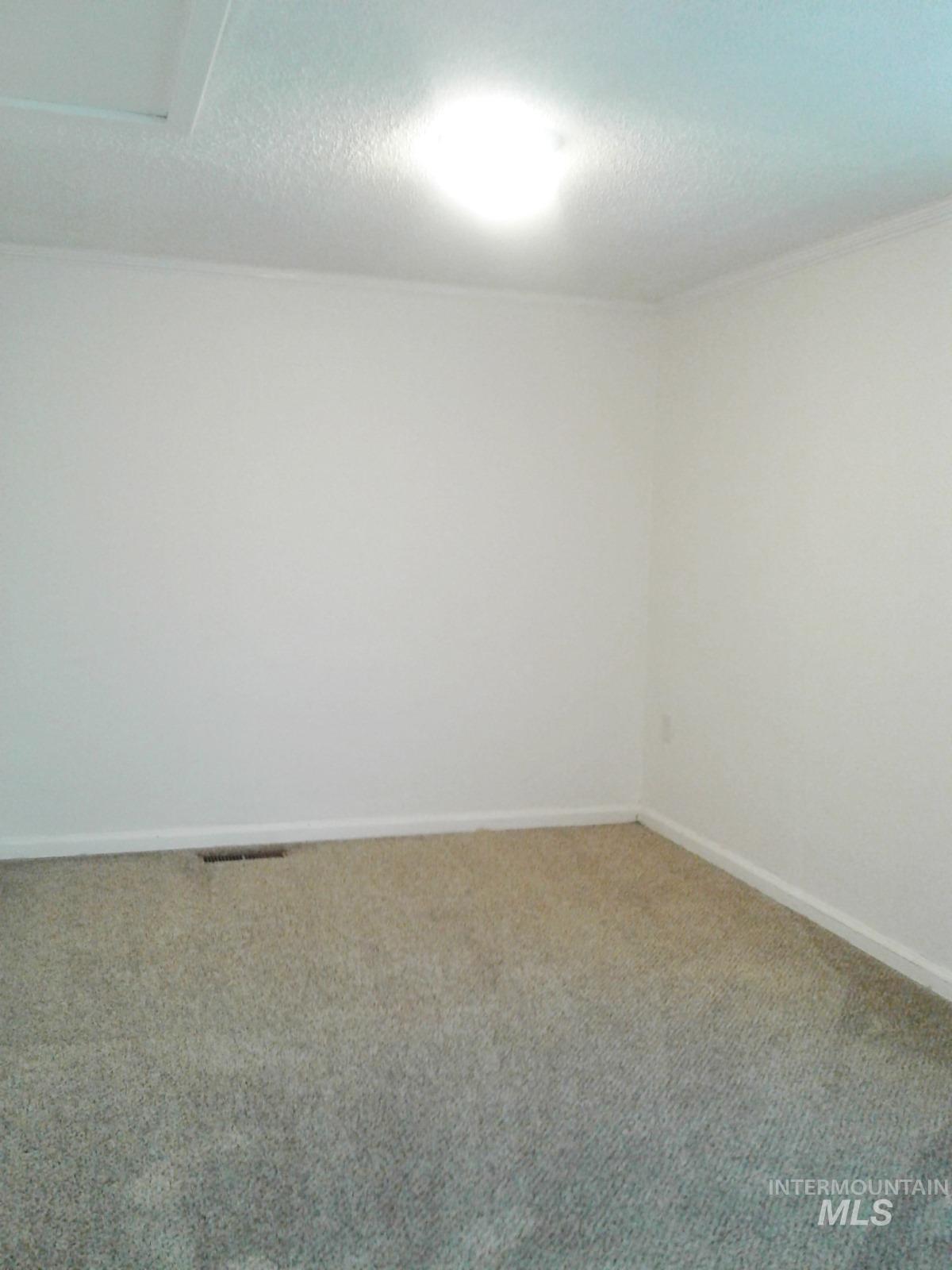 608-610-612 Fillmore Street Property Photo 26