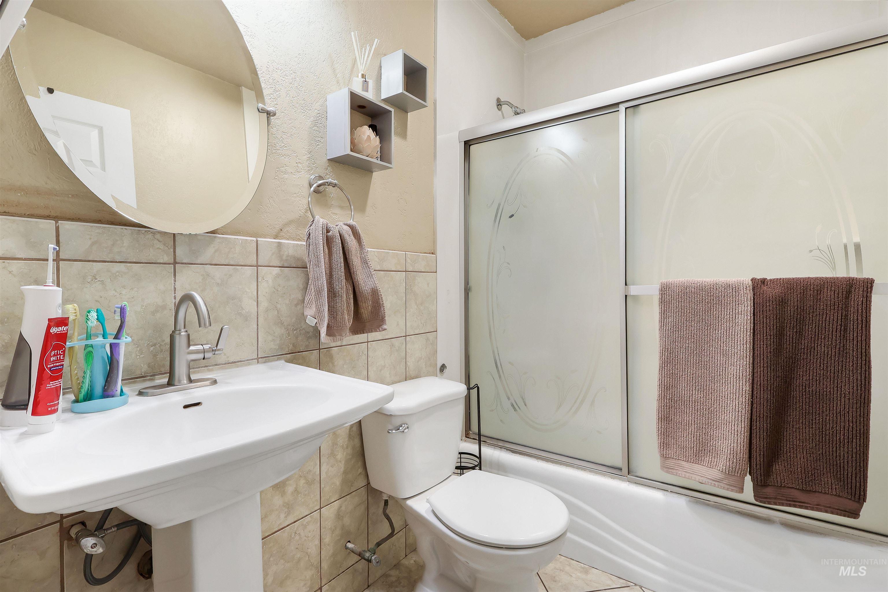 1009 9th St Property Photo 12