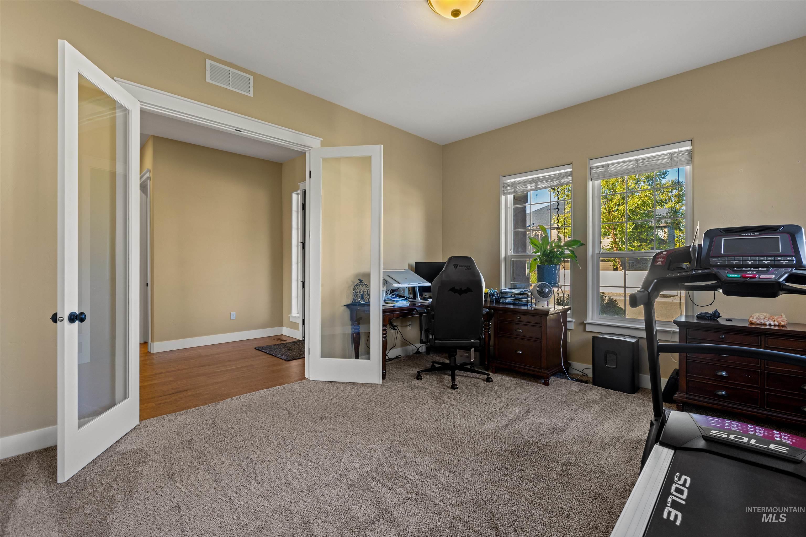 3742 S Stockenham Ave Property Photo 10