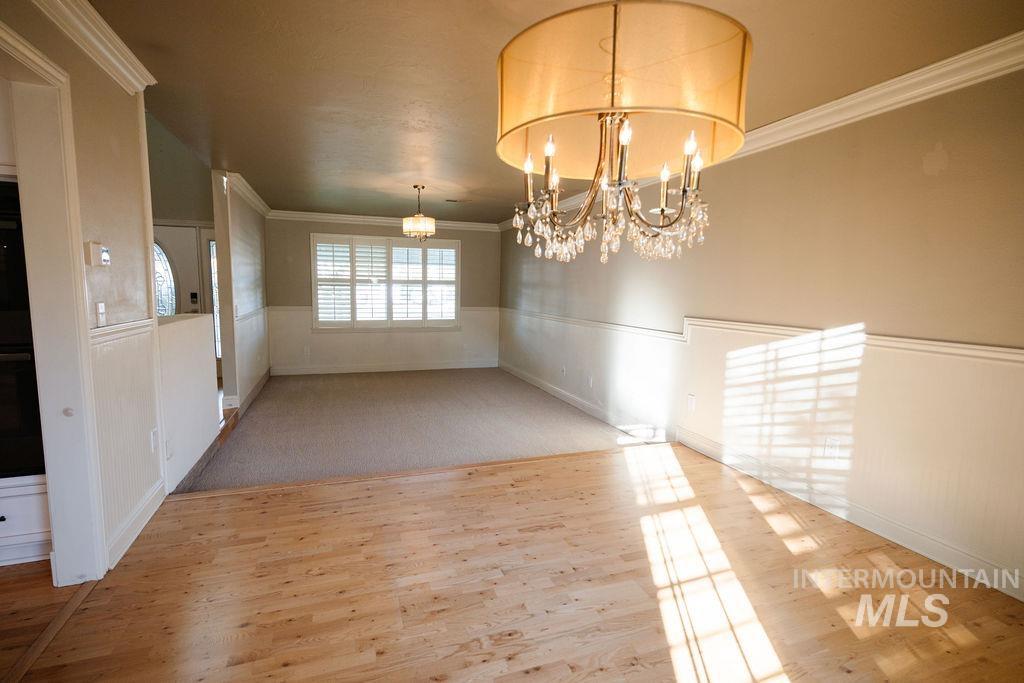 106 Rainbow Circle Property Photo 4
