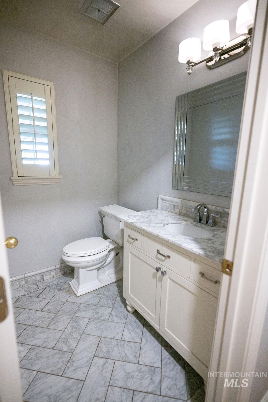 106 Rainbow Circle Property Photo 14