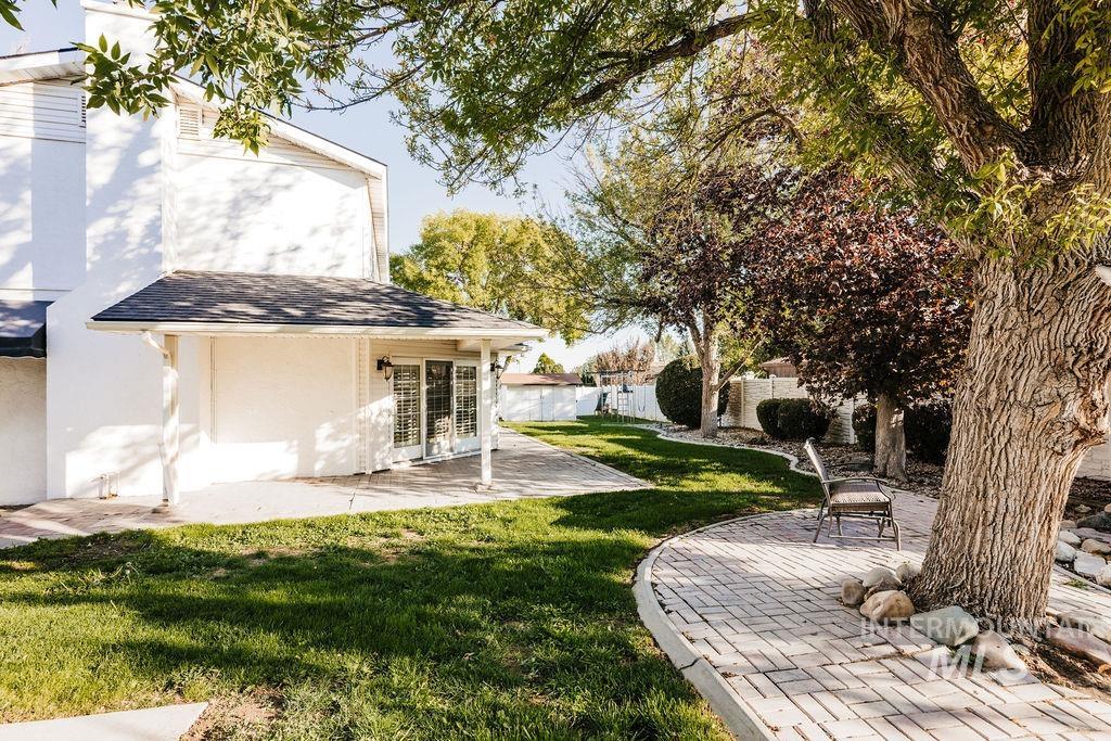 106 Rainbow Circle Property Photo 27