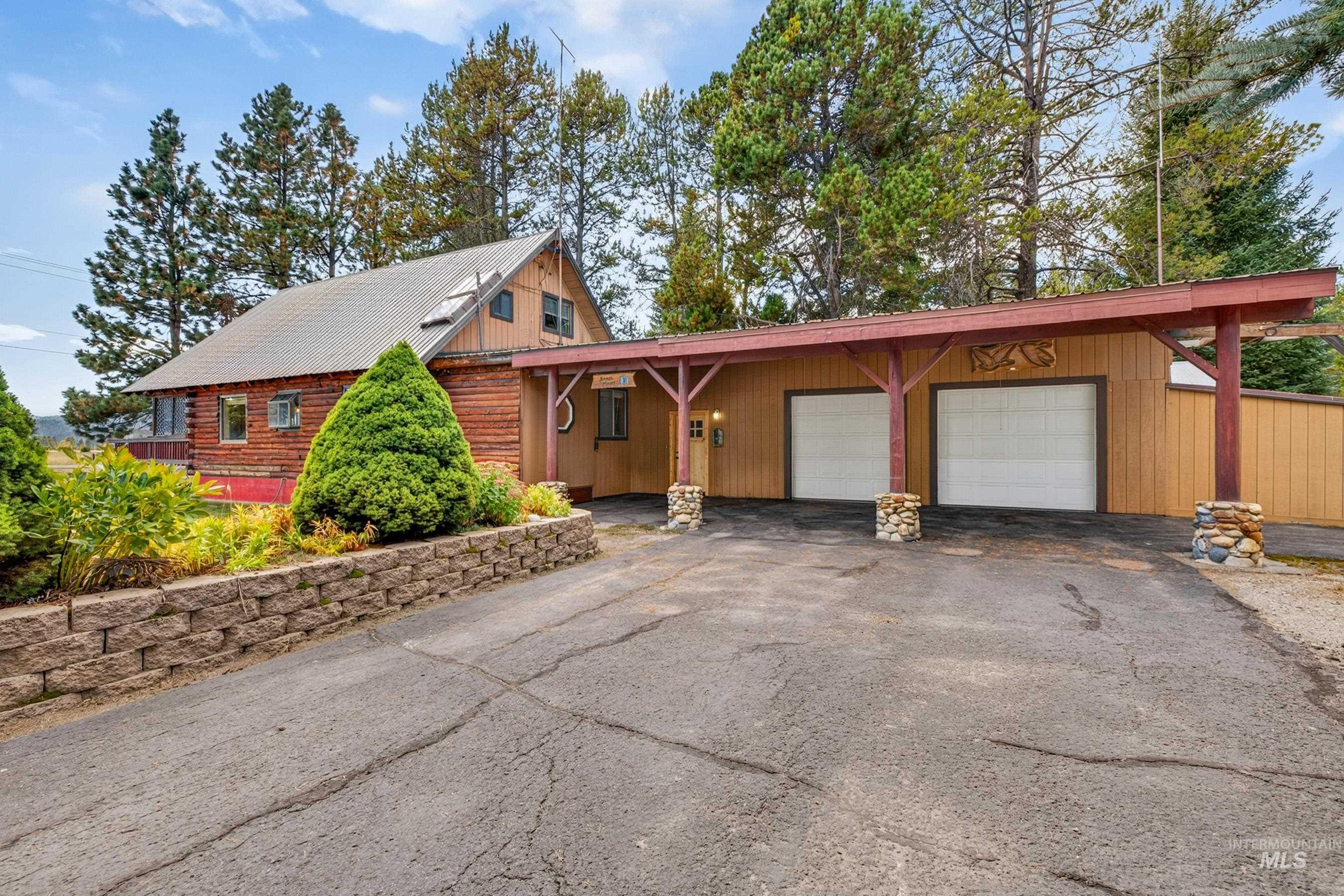 186 Tamarack Falls Road Property Photo 1
