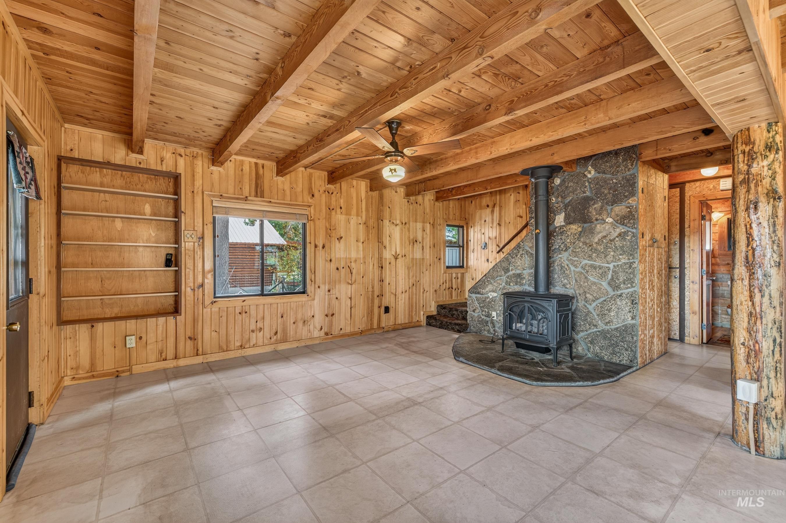 186 Tamarack Falls Road Property Photo 5