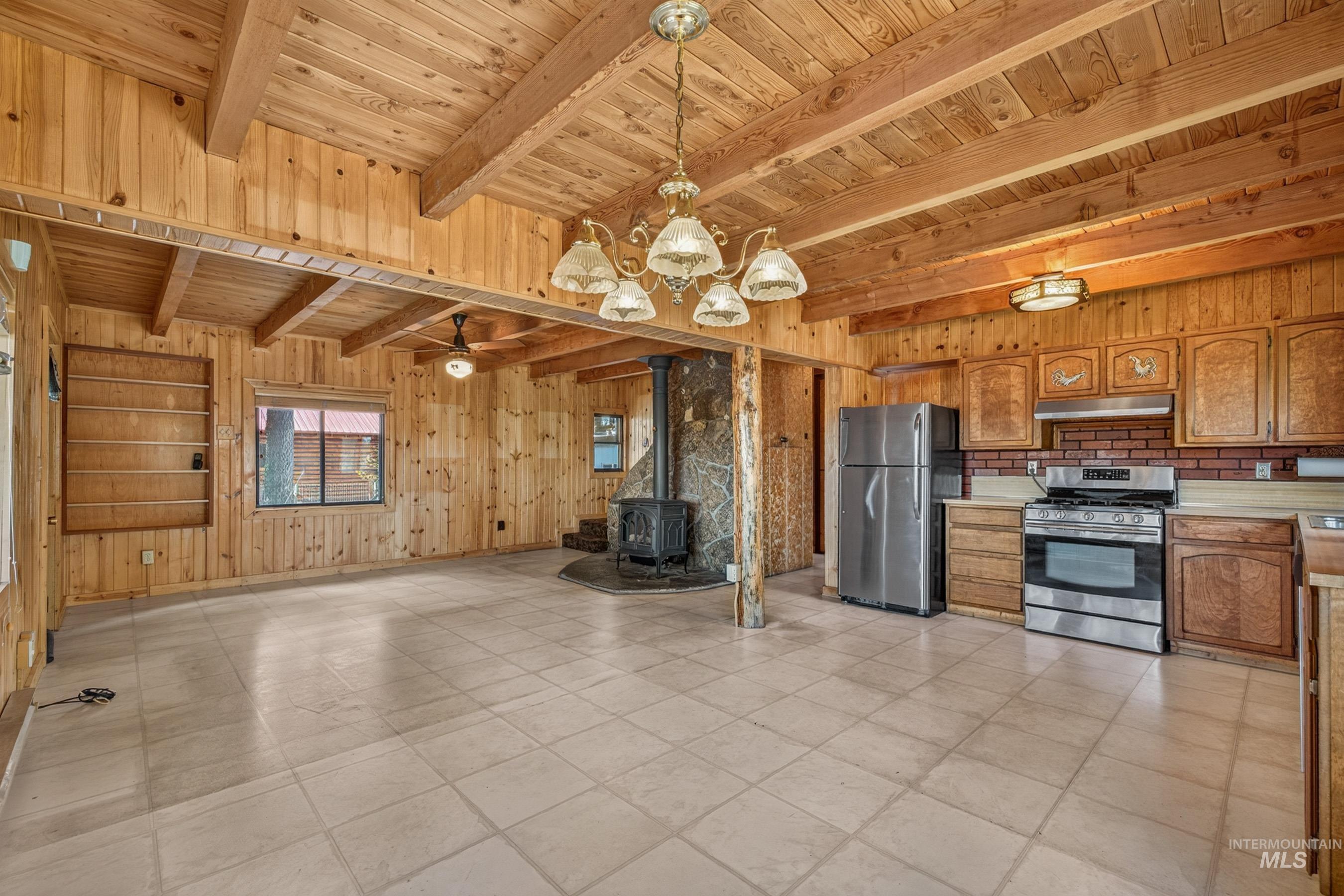 186 Tamarack Falls Road Property Photo 8