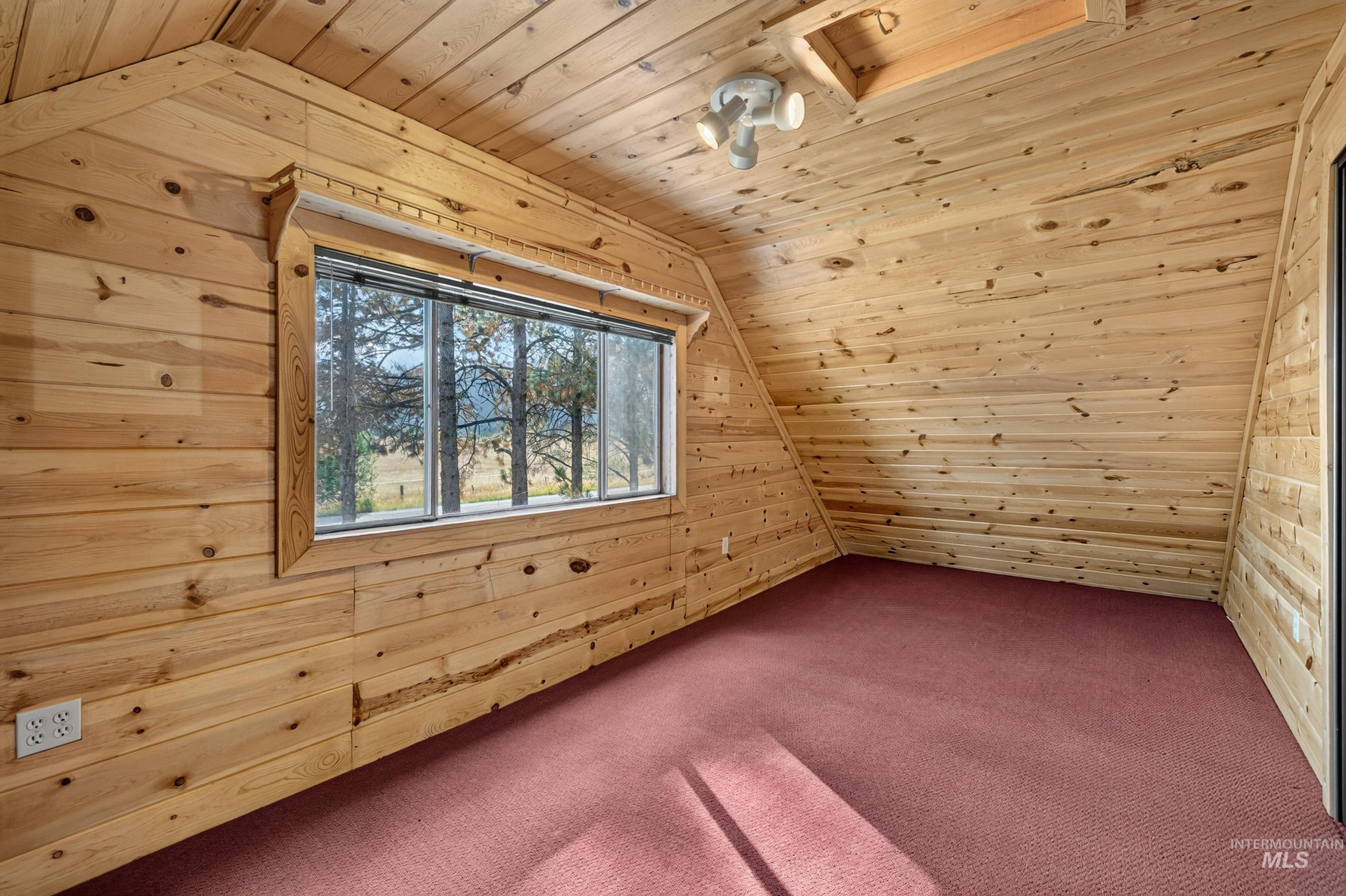 186 Tamarack Falls Road Property Photo 26