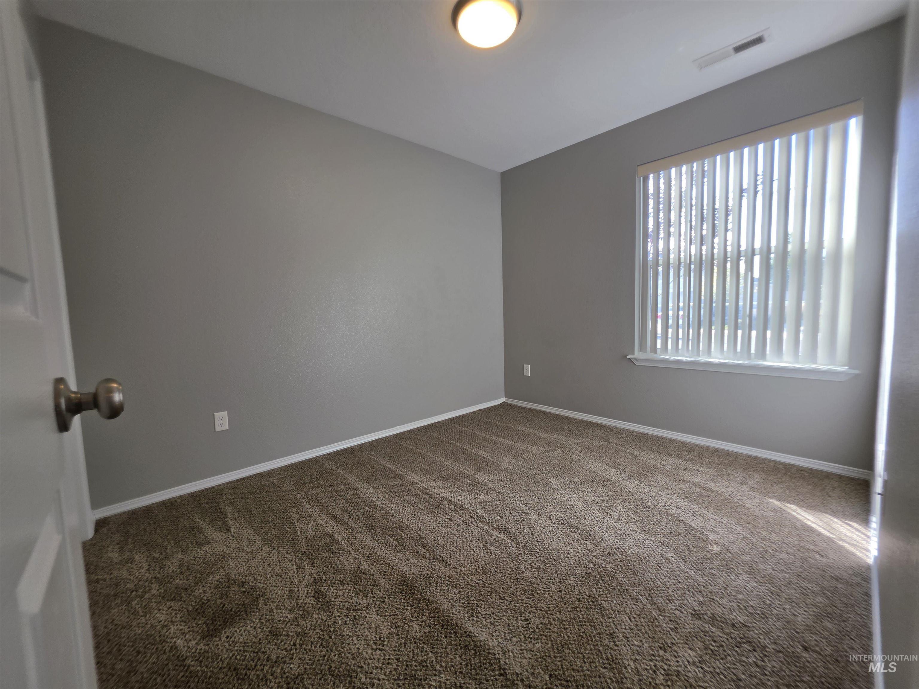 2080 N Swainson Ave Property Photo 16