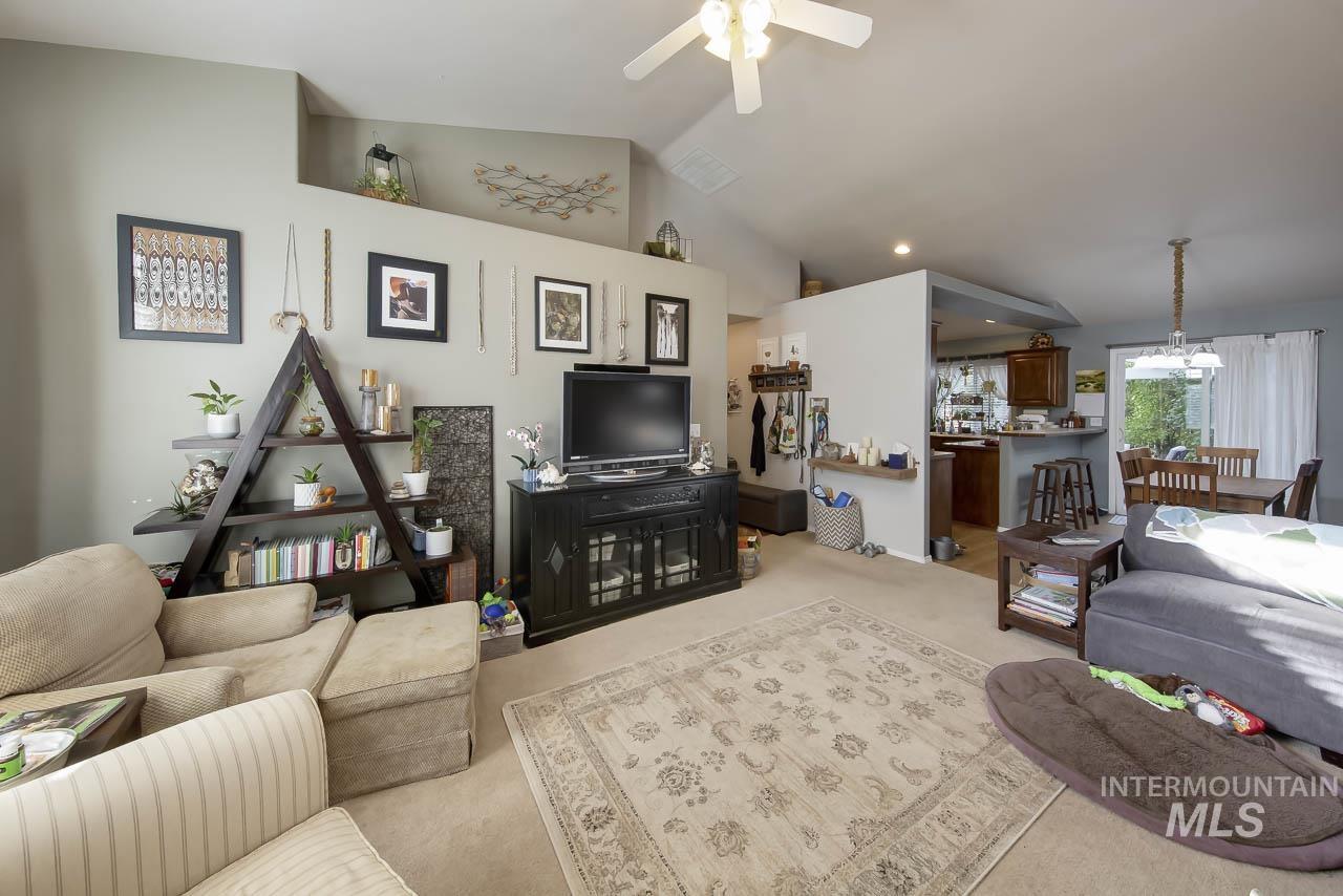 16715 Tullamore Property Photo 4
