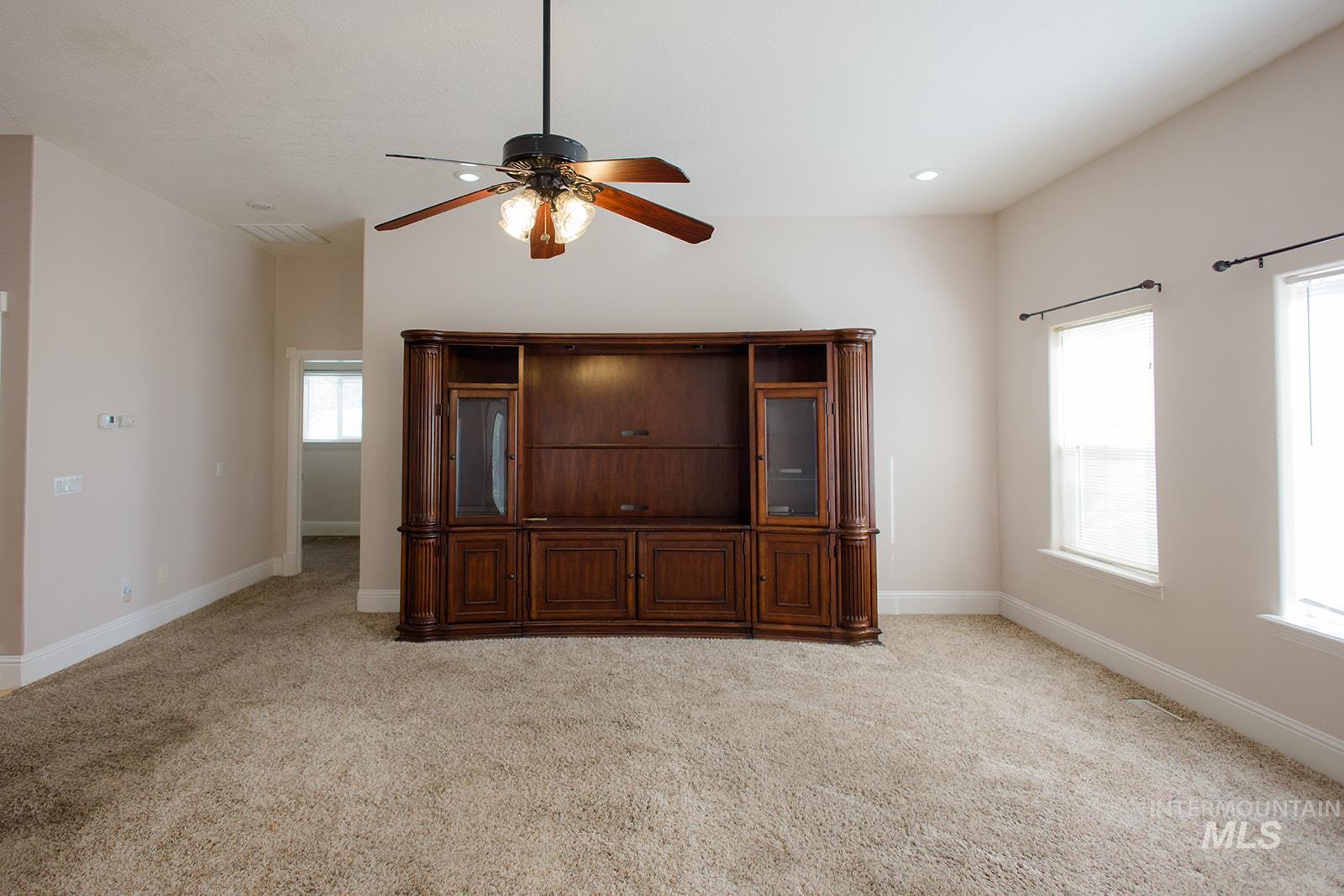 2273 Ne Summerwind Dr Property Photo 18